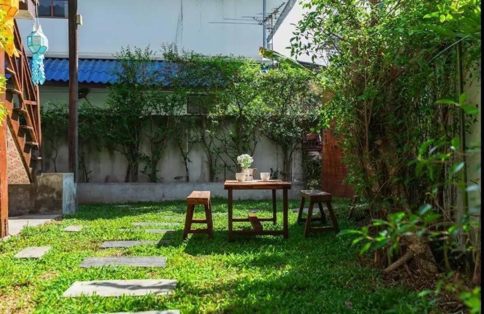 Nearthepark Backpack House Chiang Mai Exterior foto