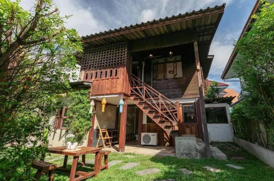 Nearthepark Backpack House Chiang Mai Exterior foto